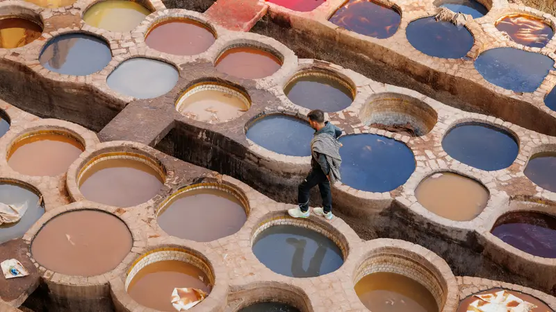 Visiting the Fez tanneries: Chouara, best time and etiquette